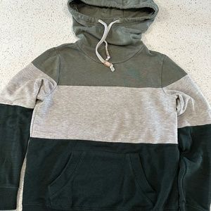 Tentree Banshee Hoodie in green & grey